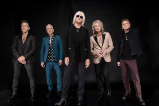 Formacja Def Leppard doczeka się filmu dokumentalnego. Materiał wgniata w fotel 