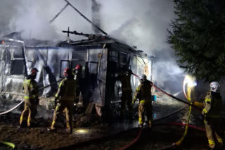 Pożar w Boże Narodzenie. Z płonącego domu wyciągnięto dwa ciała