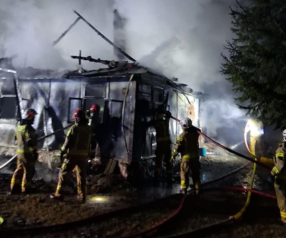 Makabryczne odkrycie po pożarze domu w Sukowiczach. Jest wstrząsająca relacja
