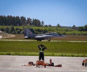 Myśliwce MiG-29 w Gdyni. Piloci rozpoczęli intensywne szkolenie na wybrzeżu