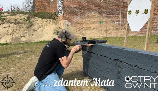 Karabin SIG 553 - niezawodność Kałasznikowa w szwajcarskim wydaniu