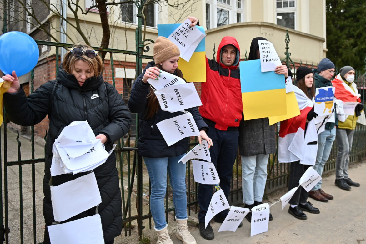 Manifestacja pod konsulatem Rosji w Gdańsku
