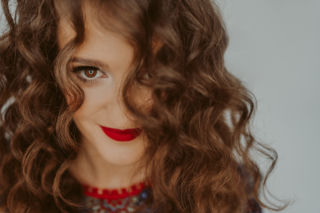 Kim jest Basia Giewont? Chce jechać na Eurowizję z zaskakującą odmianą muzyki folkowej!