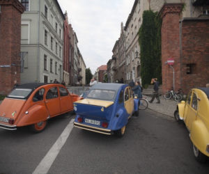 Światowy Zlot Miłośników Citroena 2CV w Toruniu