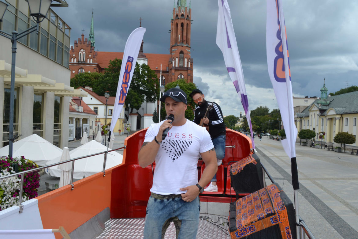 Bus Eska Summer City w Białymstoku. Byłeś? Znajdź siebie na zdjęciach!
