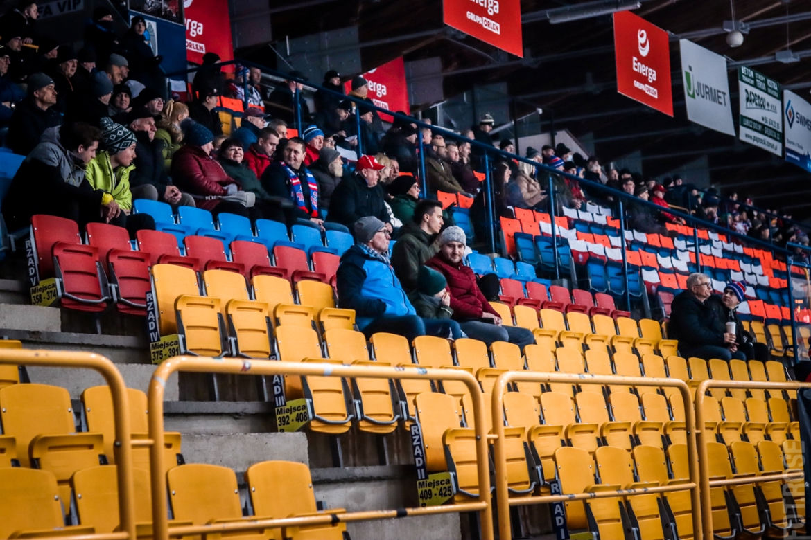 KH Energa Toruń - Tauron Podhale Nowy Targ 6:2, zdjęcia kibiców z Tor-Toru 