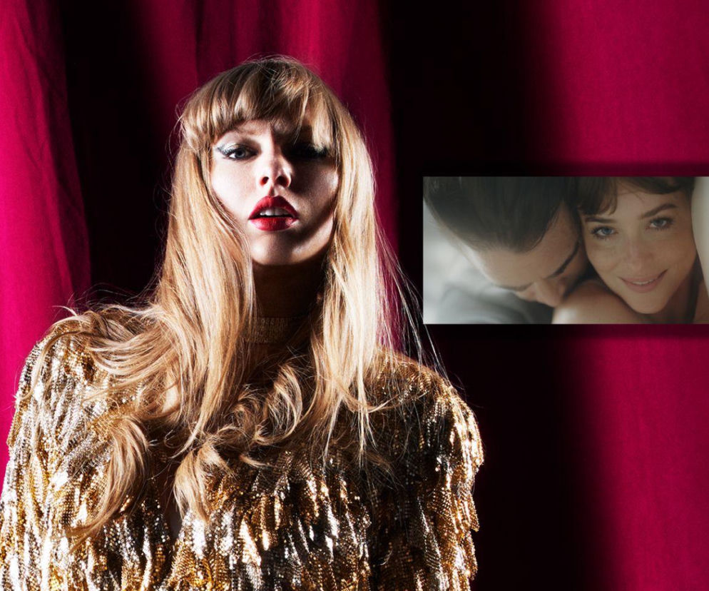 Taylor Swift w złotej sukni na tle bordowej kotary. Na miniaturze Dakota Johnson i Colin Farrell. Czytaj więcej w Eskowej.