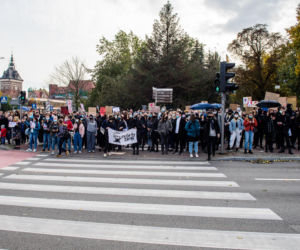 Strajk Kobiet: Protest w Gdańsku! Policja użyła gazu. 4 osoby zatrzymane [ZDJĘCIA]