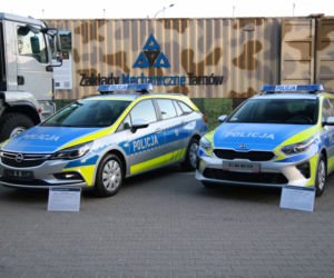 Nowe oznakowanie policyjnych radiowozów - projekt badawczy Komendy Głównej Policji i PIMOT