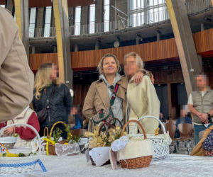 Marta Manowska ze święconka