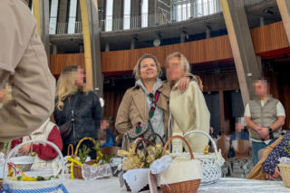 Marta Manowska ze święconka