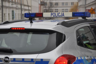 Policjant ukarany ogromnym mandatem i punktami karnymi! Tak się zachował na drodze w Kutnie