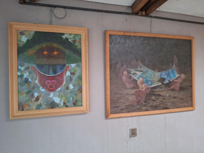 Surrealistyczne rzeźby zdobią ogród. Budzą niepokój i ciekawość