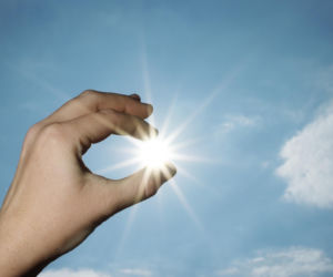 Najnowsze normy witaminy D w Polsce. Ile przyjmować, by uniknąć niedoboru?