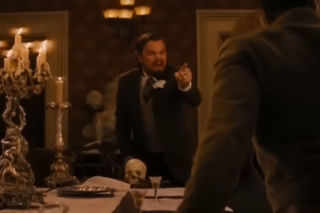 DiCaprio naprawdę rozciął dłoń na planie Django. To, co zrobił sekundę później, zszokowało Tarantino