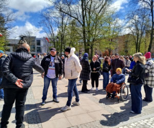 Siedlczanie uczcili minutą ciszy pamięć o zmarłym pośle Łukaszu Litewce