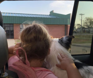 Kurier porwał 7-latkę i ją zabił! To zdjęcie przeraża