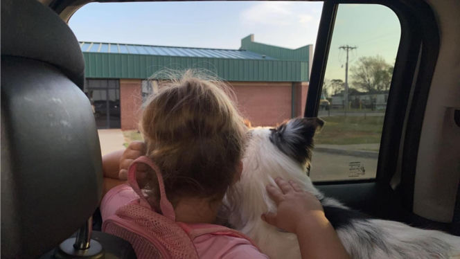 Kurier porwał 7-latkę i ją zabił! To zdjęcie przeraża