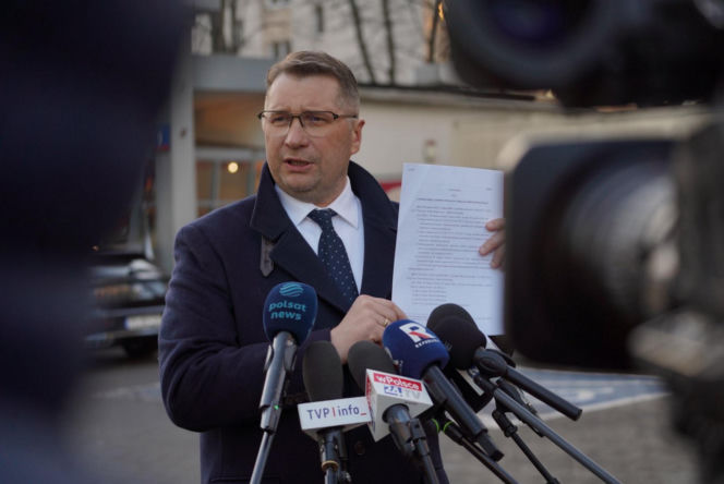 Przemysław Czarnek na stacji Orlen