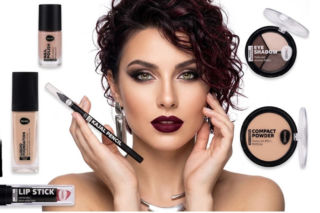 Makijaż między pieczywem a jogurtem? Polki coraz częściej kupują beauty przy okazji codziennych zakupów