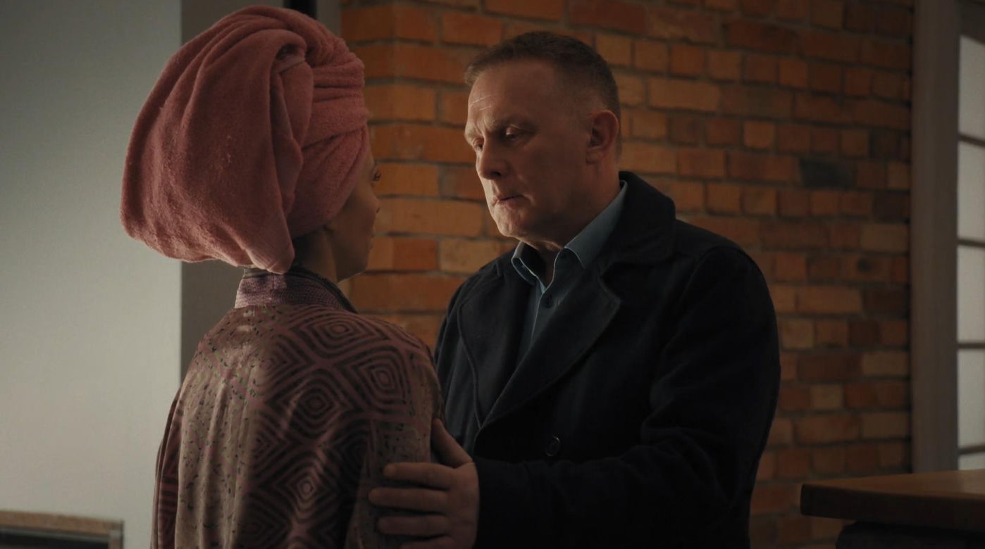 M jak miłość odc. 1921. Joanna (Dominika Sakowicz), Artur Rogowski (Robert Moskwa)