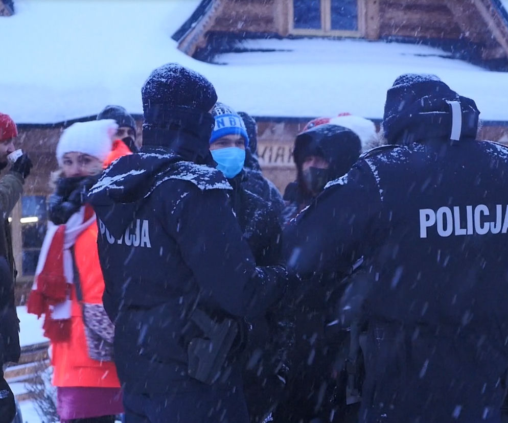 Policja kontroluje pod Wielką Krokwią