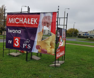 Nocny akt wandalizmu! Zniszczone banery posłanki PiS z Torunia