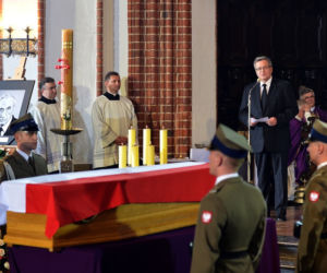 Pogrzeb Tadeusza Mazowieckiego: Nie będzie już z nami kibicował Polsce