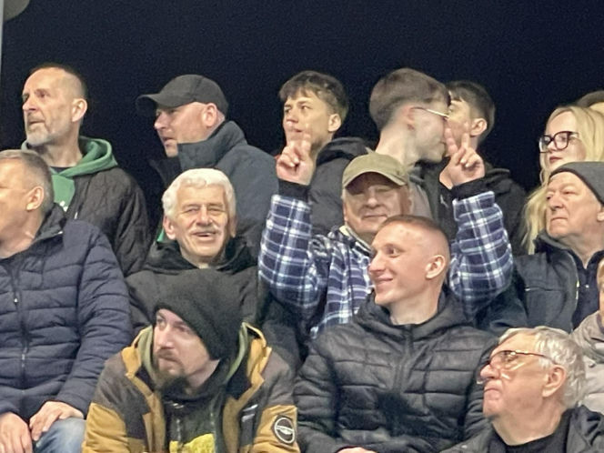 Cztery osoby zatrzymane po awanturze na trybunach. Pseudokibice zepsuli świeto piłki