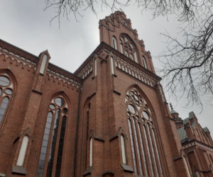 Jak wygląda Katedra pw. Niepokalanego Poczęcia NMP w Siedlcach z zewnątrz i w środku - marzec 2021