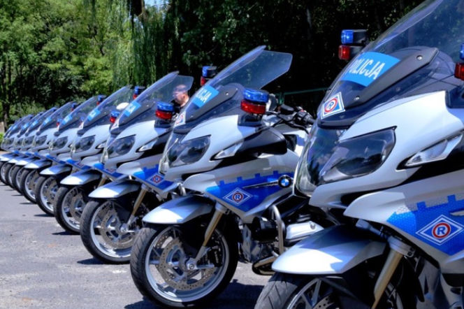 Policyjny motocykl BMW R1200RT
