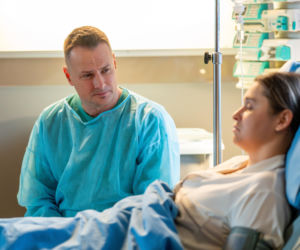 Na dobre i na złe odc. 985. Aleś Zagajewski (Paweł Małaszyński), Iga Kaczorowska (Anna Szymańczyk)