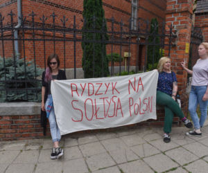 O. Rydzyk, który ponownie stanął przed sądem w Toruniu za nie udzielenie informacji finansowych fundacji Lux Veritatis