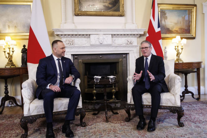 Karol Nawrocki, Keir Starmer