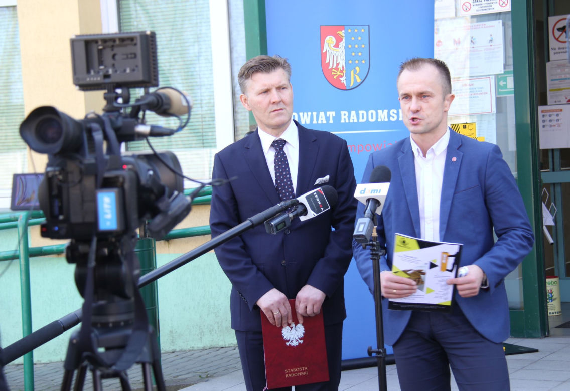 Dezynfekatory trafiły do powiatu radomskiego