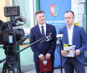 Dezynfekatory trafiły do powiatu radomskiego