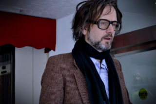 Król popu, mesjasz z playbacku i jeden nieznośny, wypięty tyłek. Jarvis Cocker nie wytrzymał widząc, co robi Michael Jackson