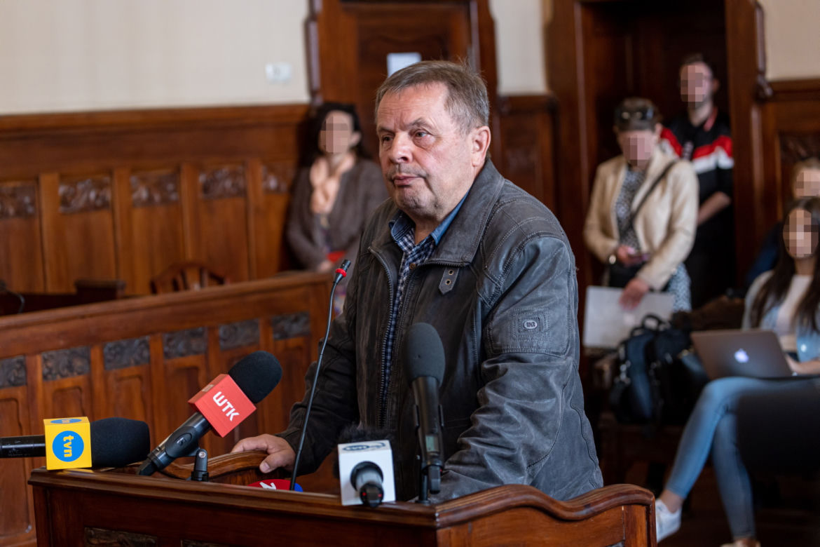 Bronił pasażerów, więc go skatowali