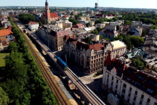 Kraków: Po nowych estakadach kolejowych na Grzegórzkach przejechała pierwsza lokomotywa! [ZDJĘCIA]