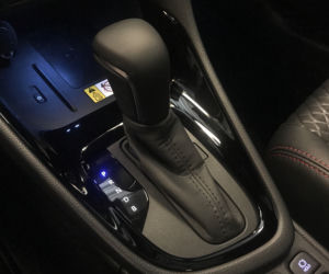 Toyota Yaris 1.5 Hybrid 116 KM e-CVT 