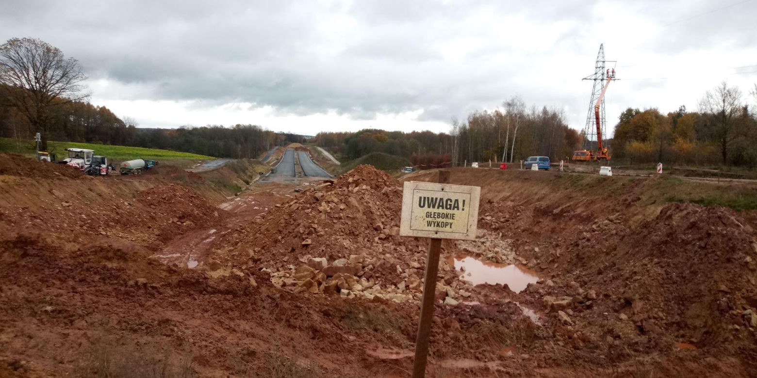 Półmetek na budowie obwodnicy Wąchocka - nowe zdjęcia z terenu budowy!