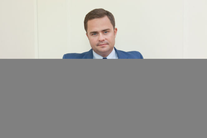 ADAM HOFMAN