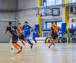 FC Toruń - P.A. Nova Gliwice 2:4 - zdjęcia z Uniwersyteckiego Centrum Sportu