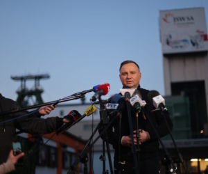 Prezydent Andrzej Duda przed kopalnią Zofiówka [ZDJĘCIA]