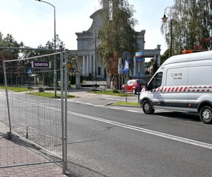 Wojna o chodnik w Wesołej