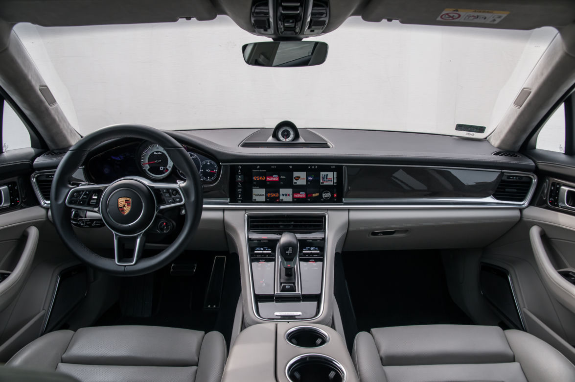 Porsche Panamera Turbo Sport Turismo 4.0 V8 550 KM
