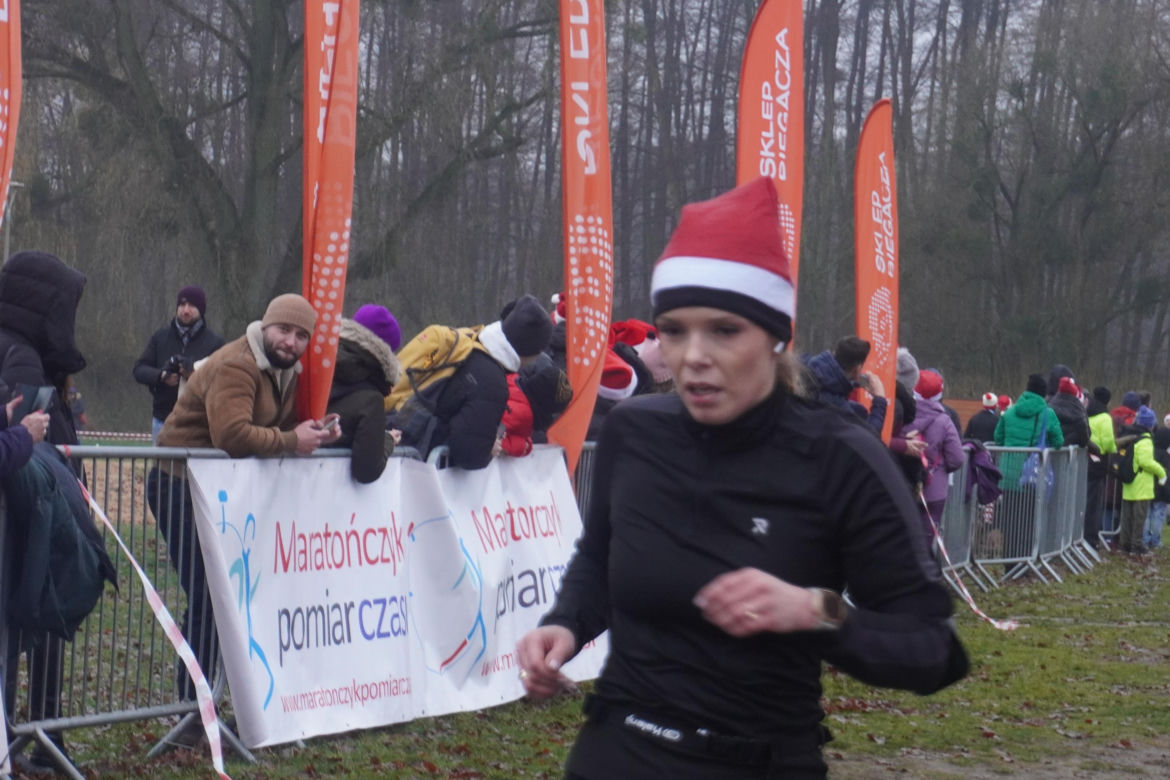 11. Bieg Mikołajkowy nad Jeziorem Strzeszyńskim w Poznaniu