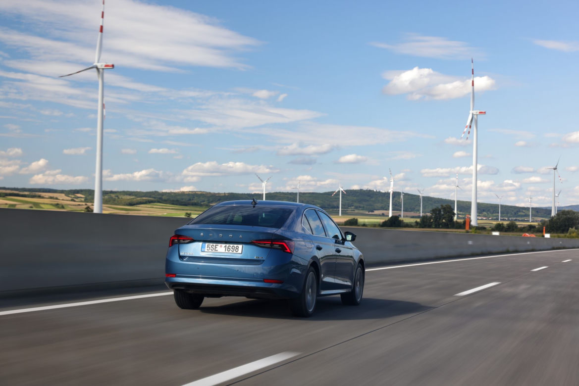 Nowa Skoda Octavia e-Tec