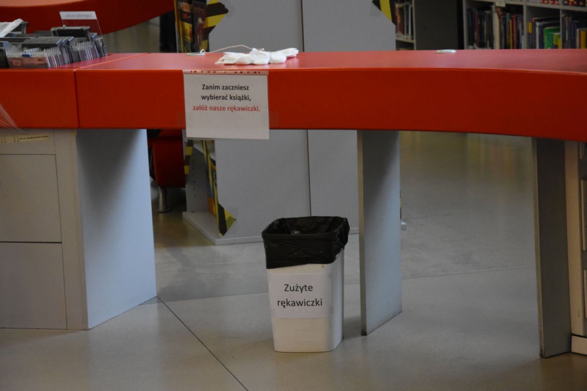 Biblioteki już otwarte. Tak teraz wygląda wypożyczanie lektur! Książki na kwarantannie [ZDJĘCIA] 