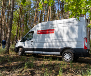 Pszczelarze z Rzeszowa uratowali pasiekę w Wielkopolsce [GALERIA]